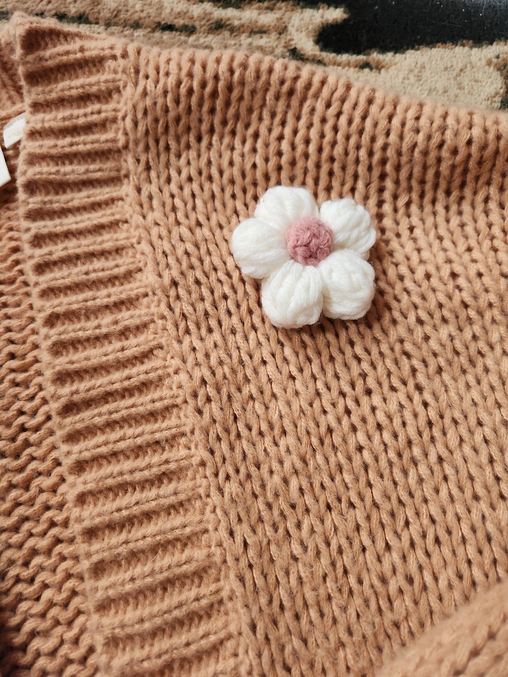 Maeve Peach Flower-Appliqué Chunky Cardigan - Picture 5 of 9